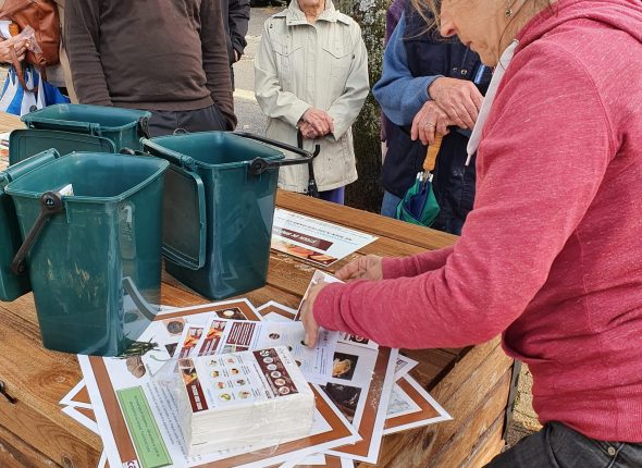 Montbron s’équipe en composteurs collectifs